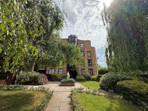 Midsummer Court, CB4